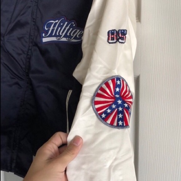 Tommy x Gigi Hadid Bomber Jacket NWT - Picture 5 of 7